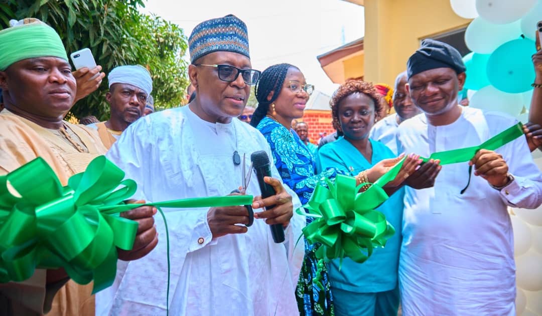 FG Flags Off Distribution Of 371 Solar-Powered Systems To Boost Primary Healthcare Delivery